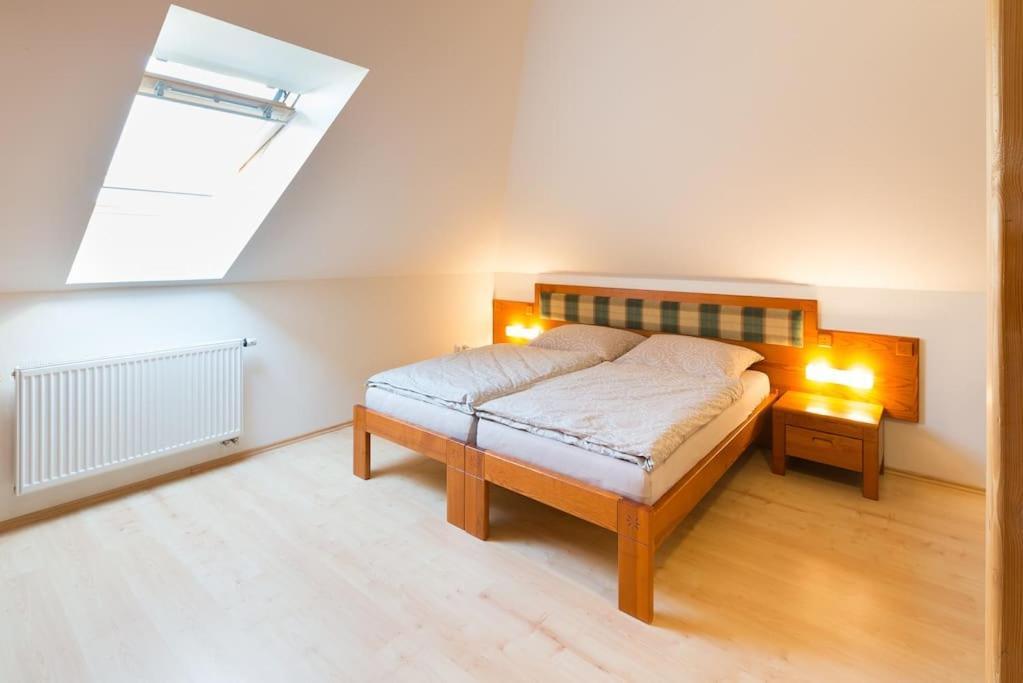 Na Helstyne Apartment Frenstat pod Radhostem Luaran gambar