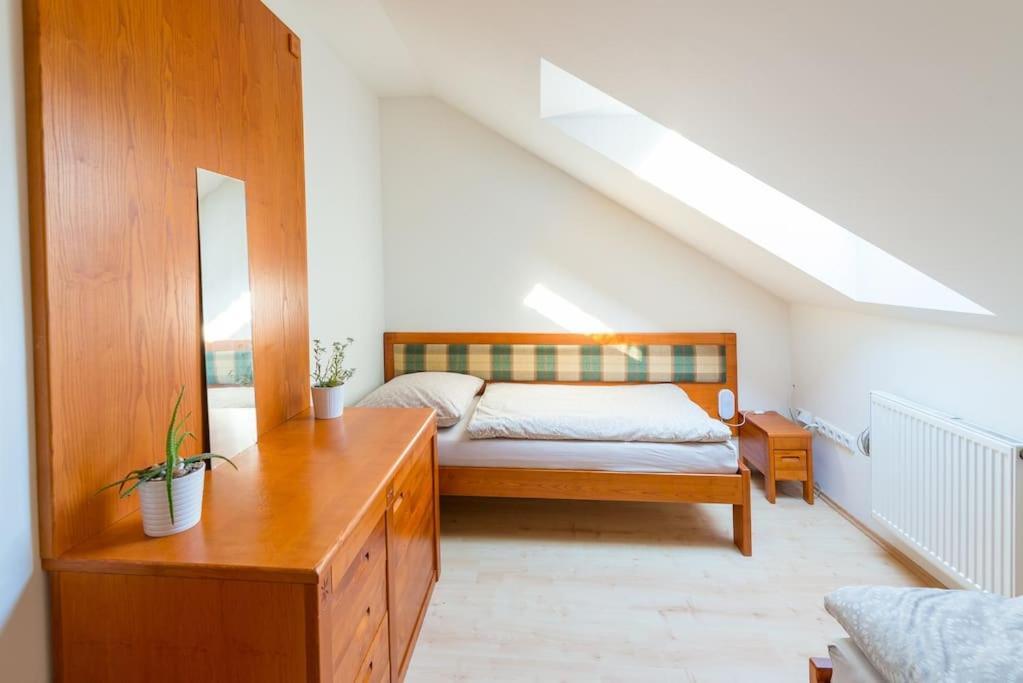Na Helstyne Apartment Frenstat pod Radhostem Luaran gambar